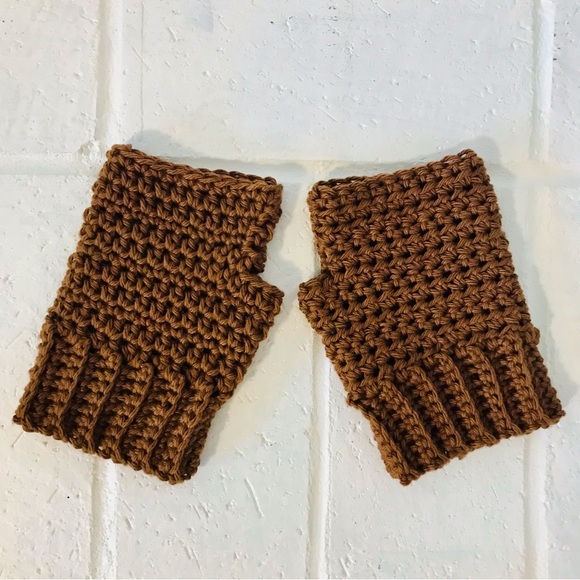 Crochet Fingerless Gloves - Picture 5 of 5